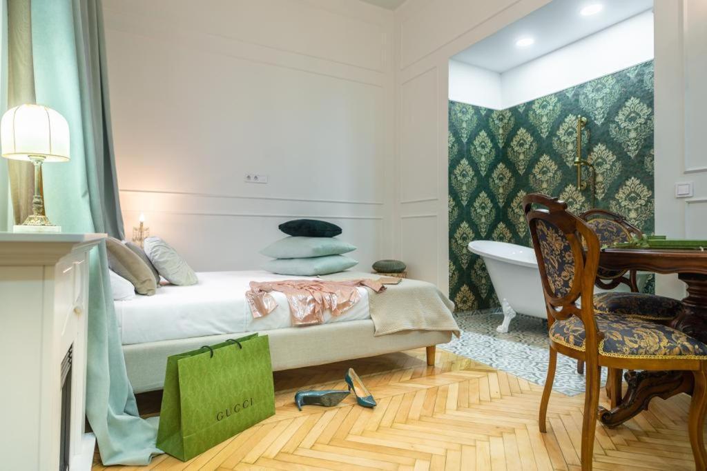 Regina Apartments On Kiraly Street Budapest Exterior foto