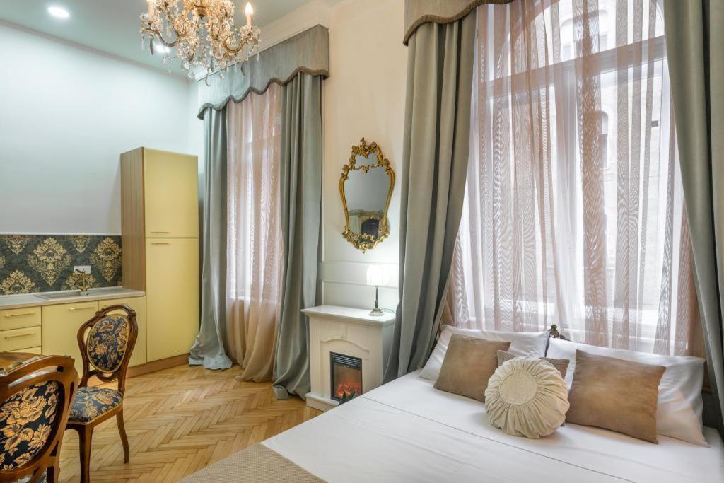 Regina Apartments On Kiraly Street Budapest Exterior foto